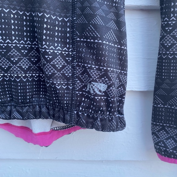 Marika Tek Athletic Performance Jacket Black Patterened 1/4 Zip Long Sleeve Top - Picture 3 of 10